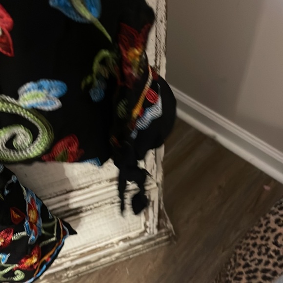 NWT lily pad black embroidered quarter sleeve blouse with flowers size 3x beau - Picture 4 of 6